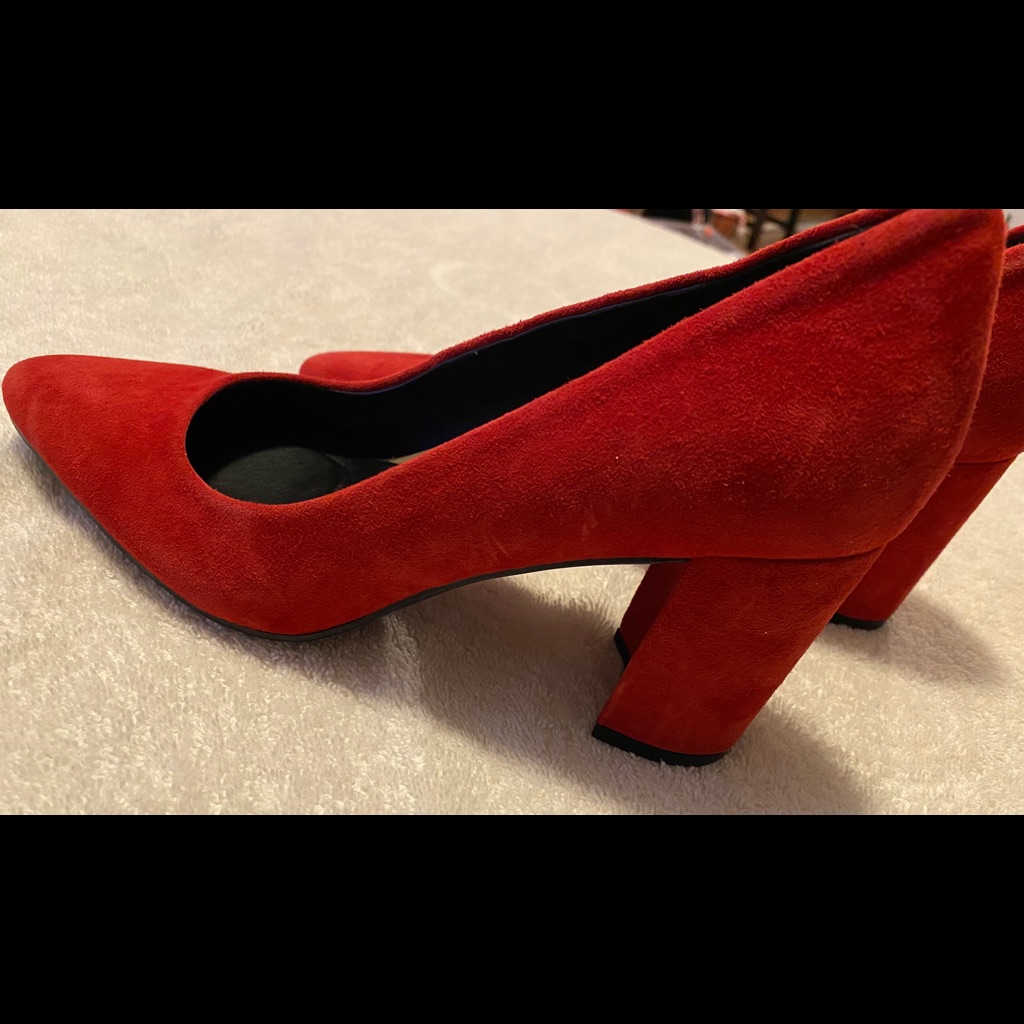 Brand New Suede Martha Stewart  Aerosoles Heels  Box 57
